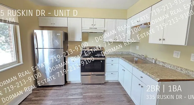 335 Ruskin Dr #D — Photo 2