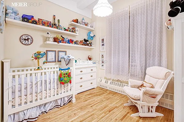 Sold by R New York | media 17