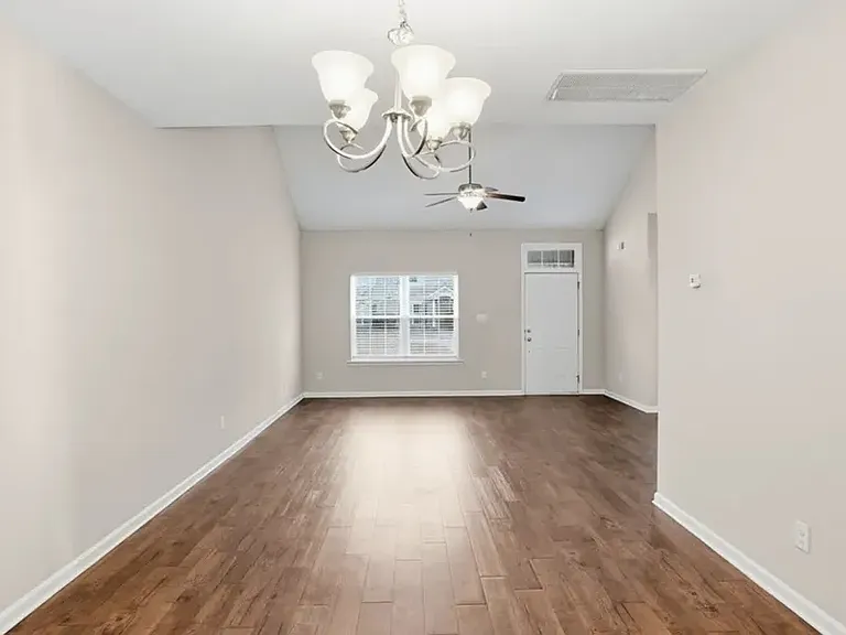 415 Olde Ivey Sq — Photo 13