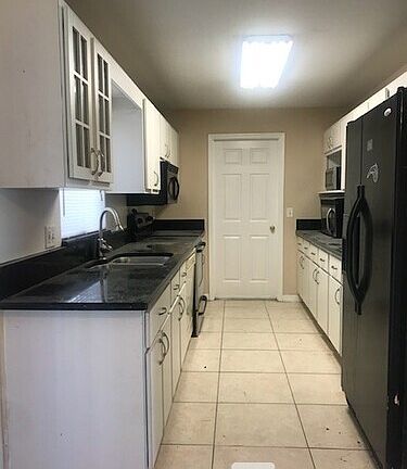 3rd image of 1438 S Oxalis Dr