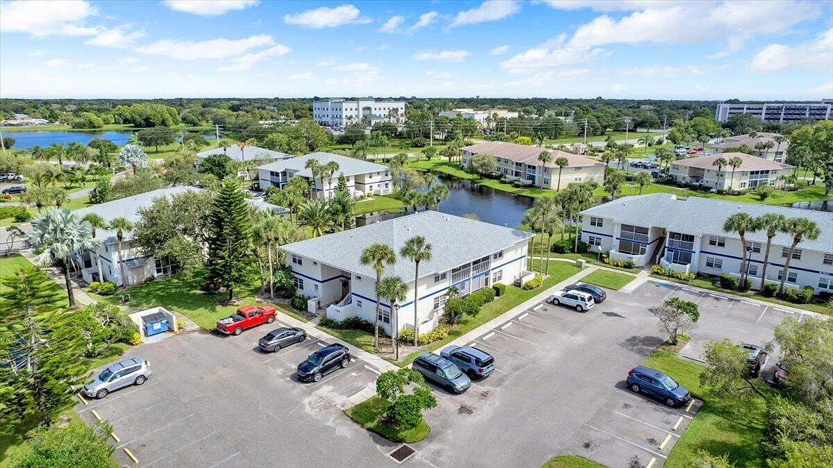 2 bed, 2.0 bath, 782 sqft, $1,800 — Photo 4