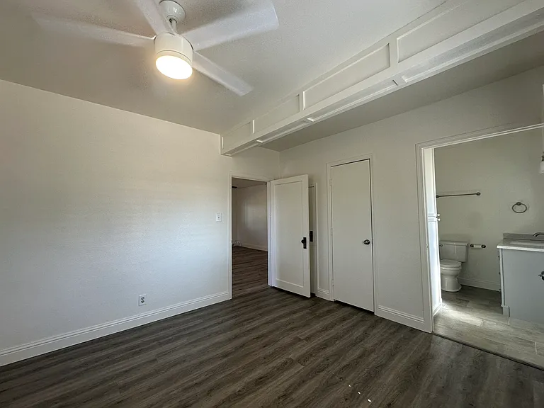 2400 Central Ave — Photo 41