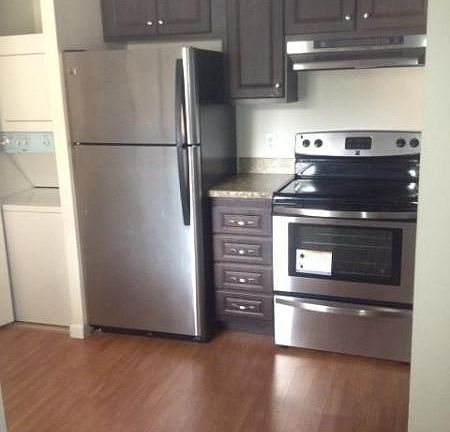 2nd image of 1346 The Pointe Dr