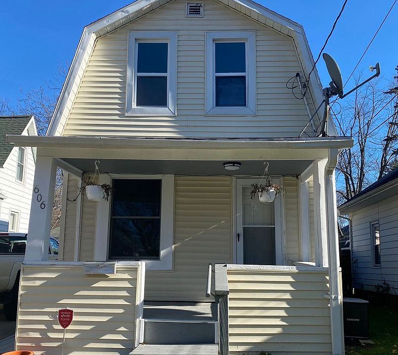 1st image of 606 N Magnolia Ave