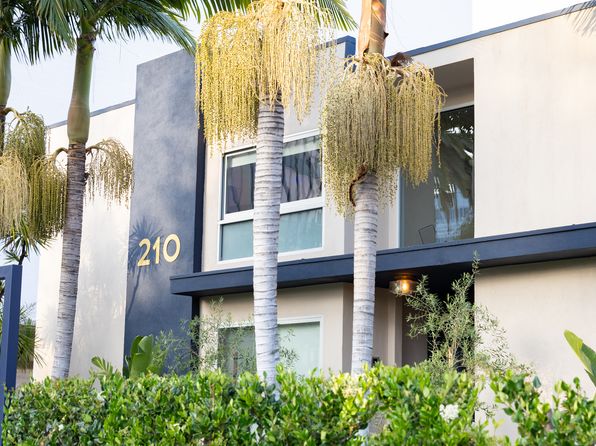210 S Hamilton Dr APT 9