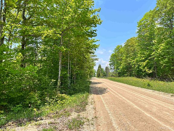 4th image of 2493 N Letson Rd