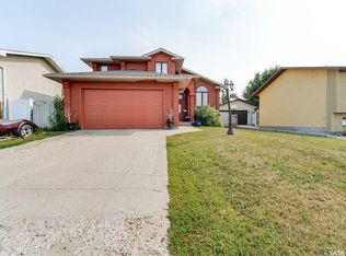 294 Wellington DRIVE, Moose Jaw, SK S6K 1A4