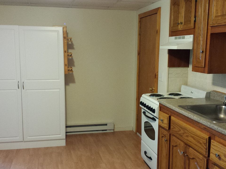 2nd image of 73 Riverlin St APT 1B