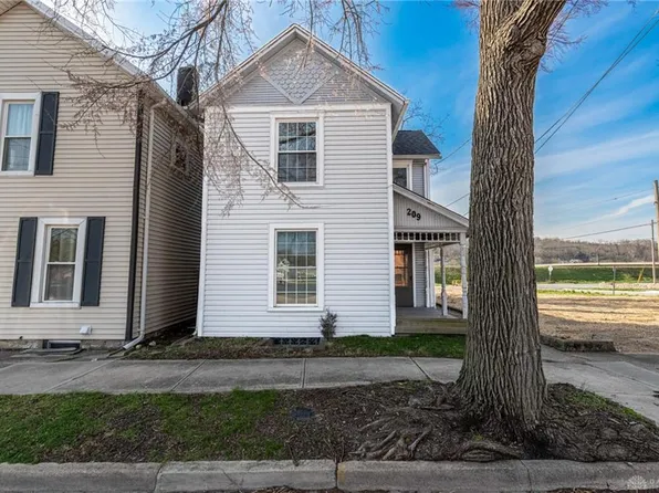 209 Old Main St, Miamisburg, OH 45342