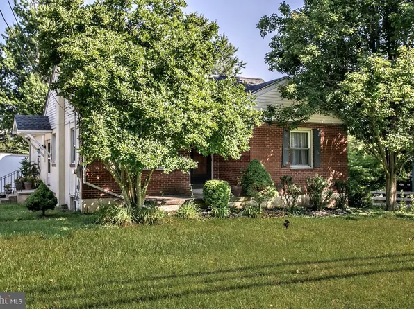2916 Whitehall Rd, Norristown, PA 19403