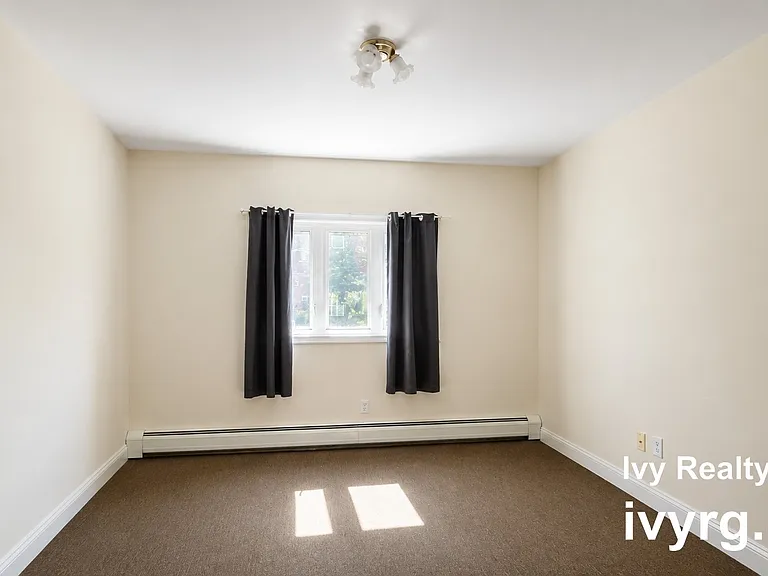 100 Alpine St — Photo 6