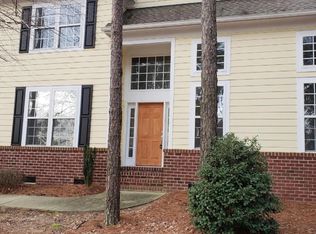 12 Hawk Ridge Dr, Spring Lake, NC 28390