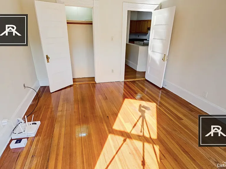 1595 Beacon St #11 — Photo 6
