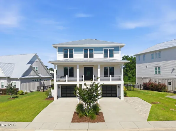 729 Waterstone Drive, Wilmington, NC 28411