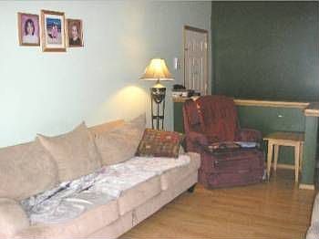 4th image of 27087 Oakwood Cir #Y204