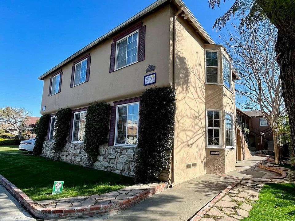 1st image of 386 Freeman Ave #3-0386-03
