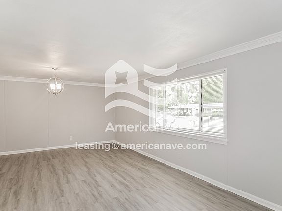 843707_003_wm_-_living_room_13005974.jpg