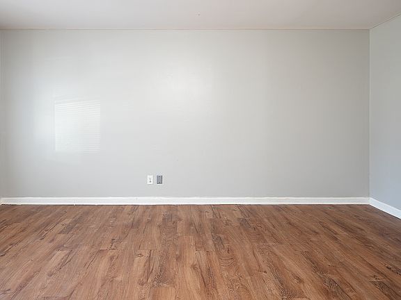 5th image of 3823 Annisa Ct APT 4