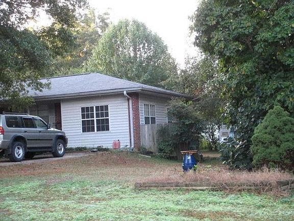 2nd image of 5738 Meadow Dr