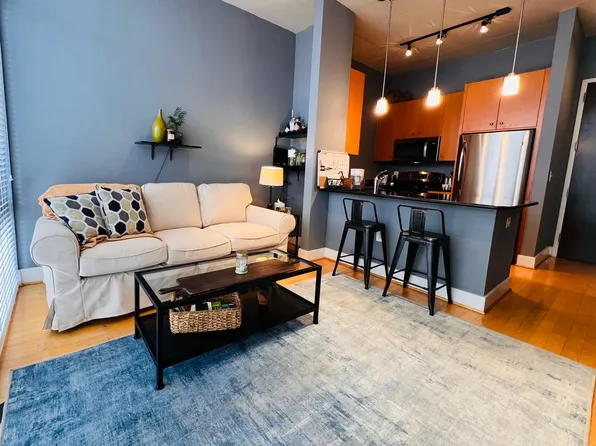 520 John Carlyle St Unit 333, Alexandria, VA 22314