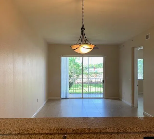 3500 Oaks Clubhouse Dr — Photo 6