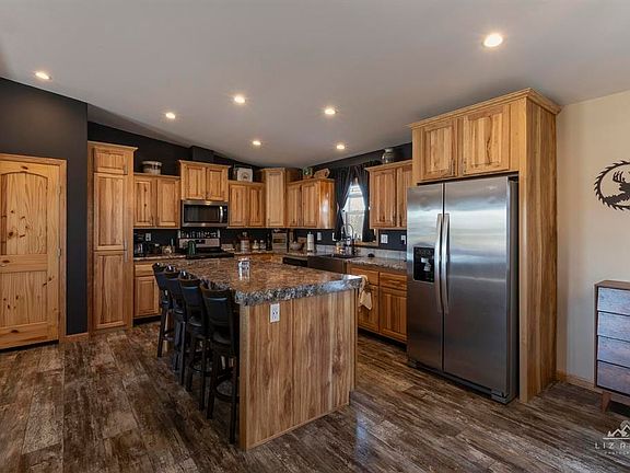 3rd image of 55339 Begonia Road