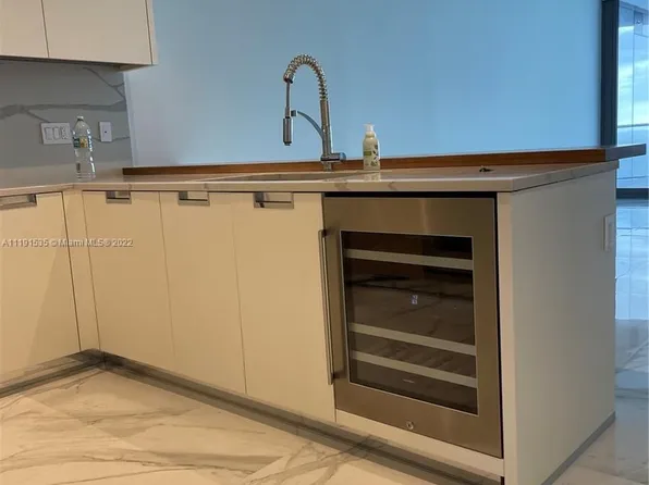 15701 Collins Ave #1603, Sunny Isles Beach, FL 33610