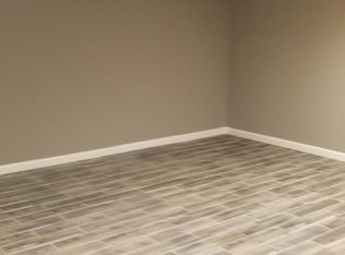 656 River Bend Dr, Jonesboro, GA 30238