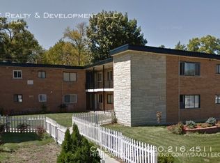 350 Wilson Ave #342-B, West Chicago, IL 60185