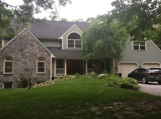 2 Gauthier Ln, Westford, MA 01886