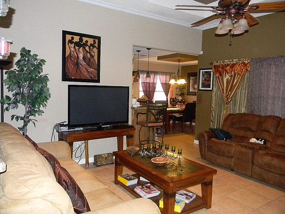 Living Rm Area