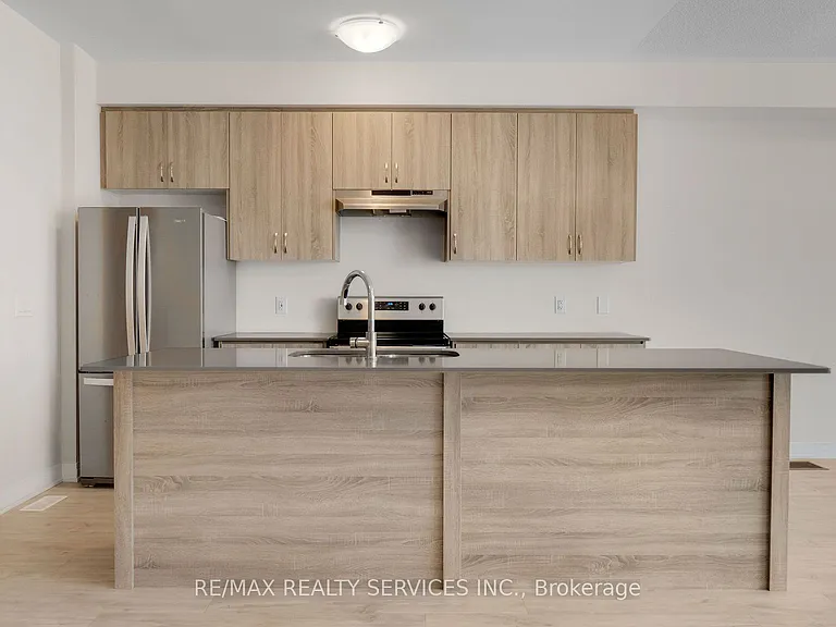 585 Colborne St E #804 — Photo 8