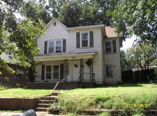 821 S D St, Arkansas City, KS 67005