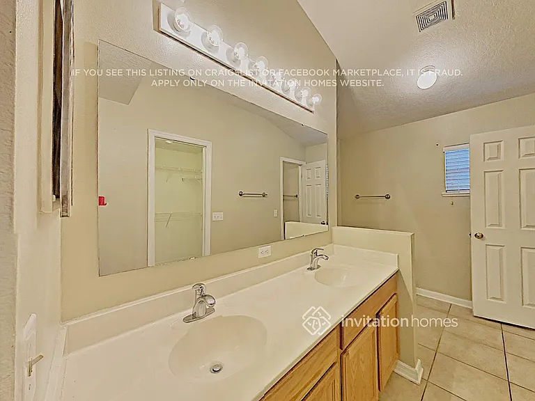 5161 Silver Thistle Ln — Photo 10