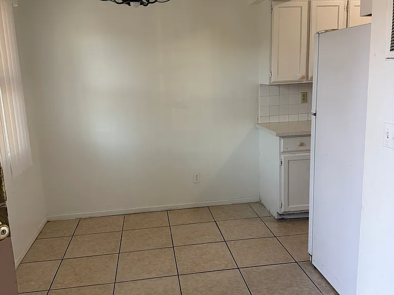5303 Retablo Ave #B — Photo 2