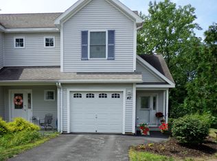 40 Cobblestone Ct, Rotterdam, NY 12306