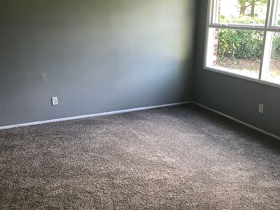 4th image of 1932 Alice Dr