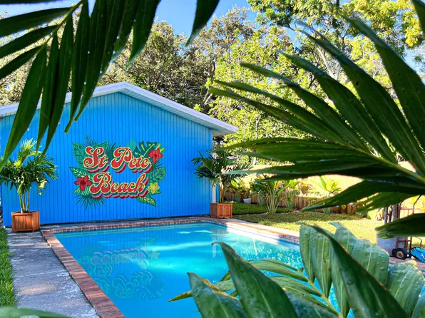 6174 3rd Ave S, Saint Petersburg, FL 33707