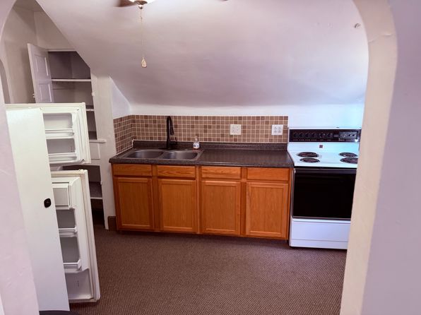 613 3rd St APT 2