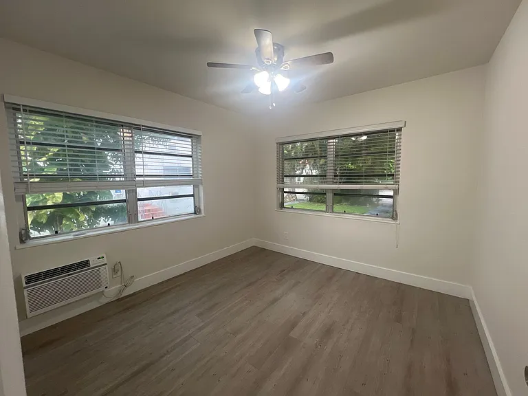 365 Menores Ave — Photo 16