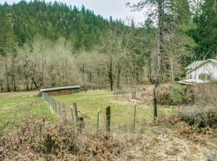 4994 W Evans Cres, Rogue River, OR 97537