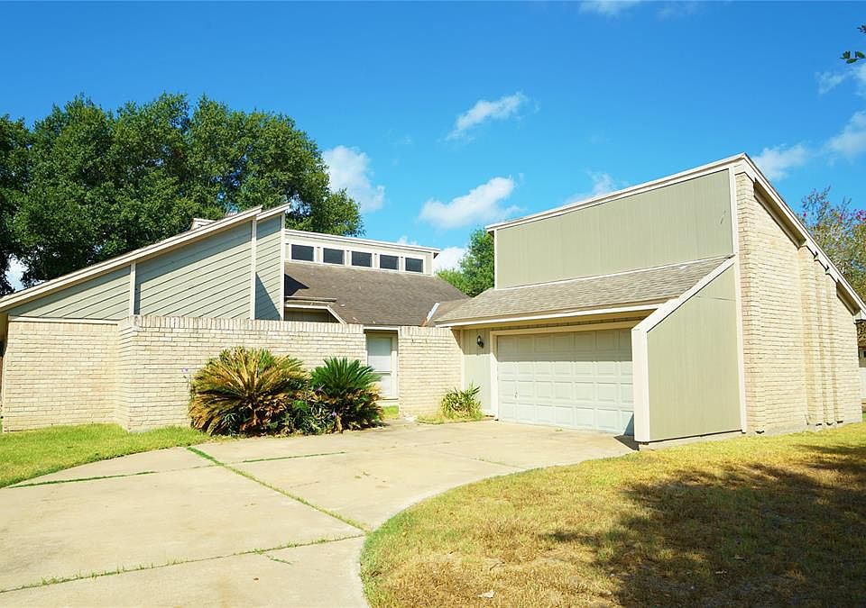 1st image of 1110 Copper Creek Dr