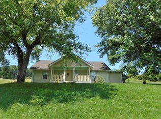 28 Lawson Ridge Rd, Leicester, NC 28748