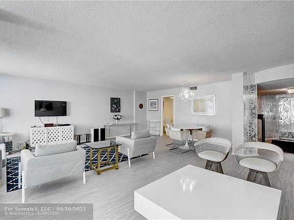 5th image of 4020 Galt Ocean Dr APT 306