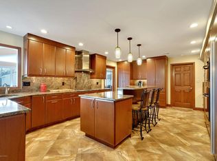 372 Taylors Mills Rd, Manalapan, NJ 07726