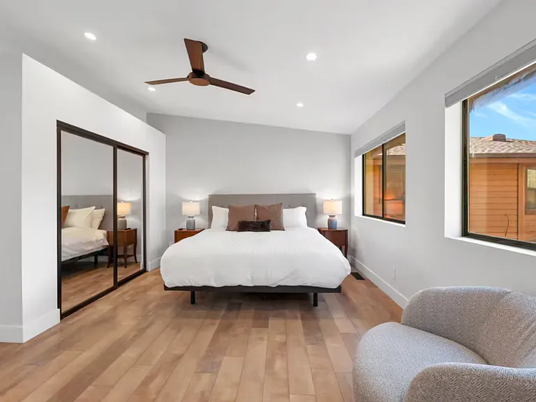 1806 Phillips Cir #1 — Photo 16