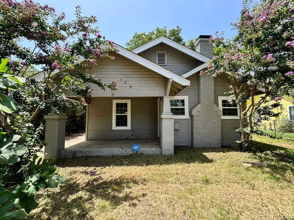 709 N Buffalo Ave, Cleburne, TX 76033