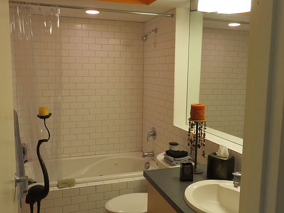 4th image of 111 Harries St APT 407