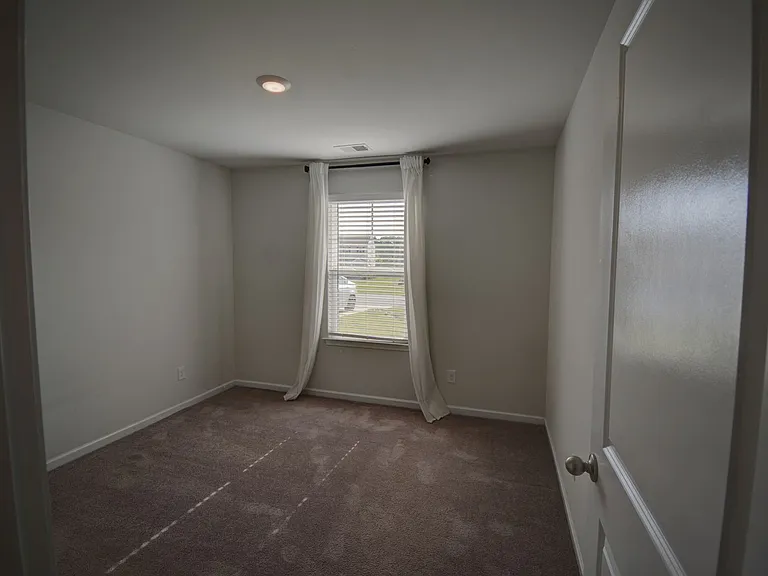 13 Evian Ct — Photo 24