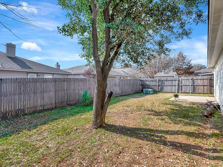 1037 Triple Crown Dr — Photo 28